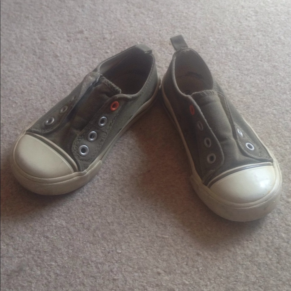 Boys Old Navy Slip On Sneakers